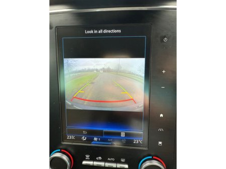 2020 Renault Megane ONE OWNER LOW MILEAGE SIGNATURE MODEL €14,950 thumbnail