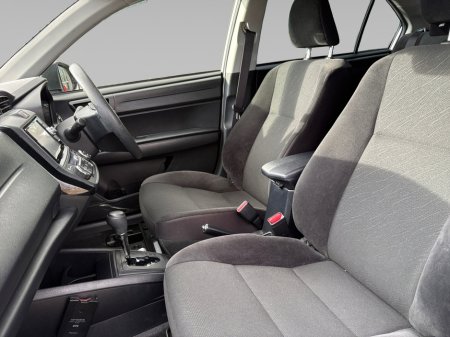 2018 Toyota Corolla - thumbnail 9