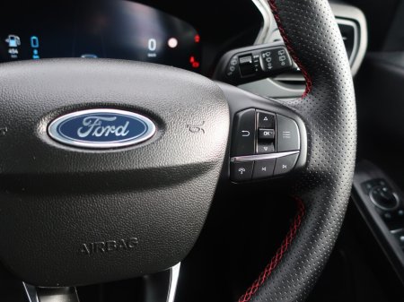 2025 Ford Kuga - thumbnail 14