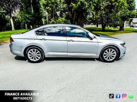 2016 Volkswagen Passat - thumbnail 5