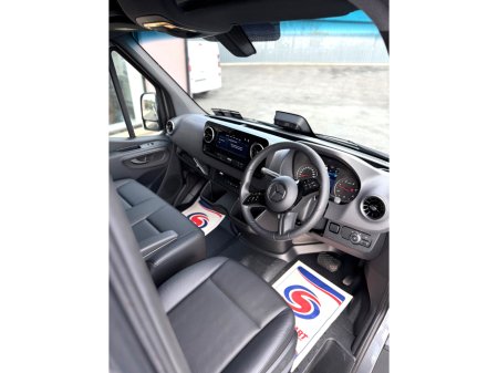 2025 Mercedes-Benz Sprinter - thumbnail 14