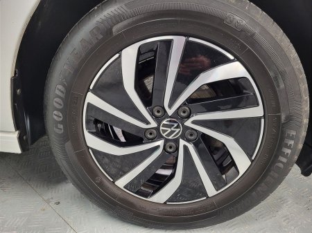 2023 Volkswagen Polo 1.0 TSI 95HP Life €19,975 thumbnail