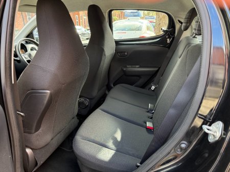 2017 Peugeot 108 - thumbnail 13