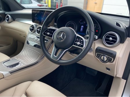 2020 Mercedes-Benz GLC Class - thumbnail 2