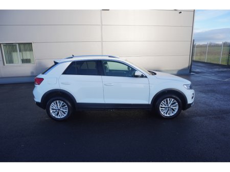 2021 Volkswagen T-Roc - thumbnail 2