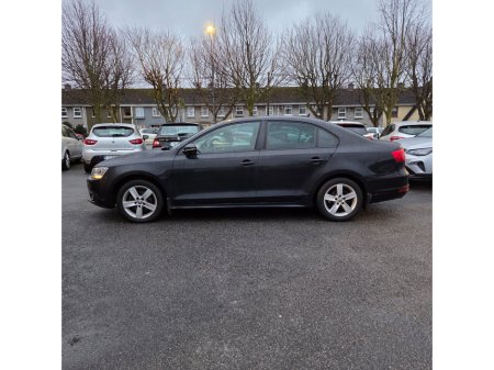2014 Volkswagen Jetta 1.6 TDI COMFORTLINE €9,495 thumbnail