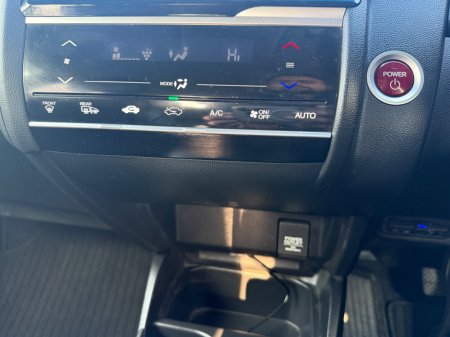 2017 Honda Fit - thumbnail 16