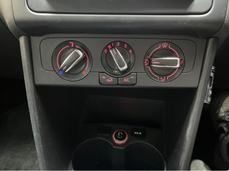 2014 Volkswagen Polo - thumbnail 16