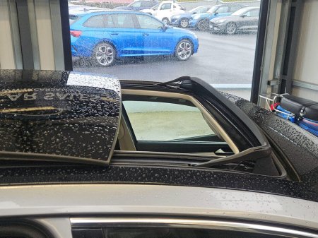 2018 Volkswagen Passat - thumbnail 2