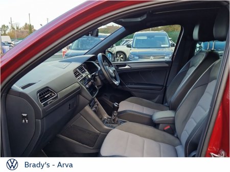 2018 Volkswagen Tiguan - thumbnail 4