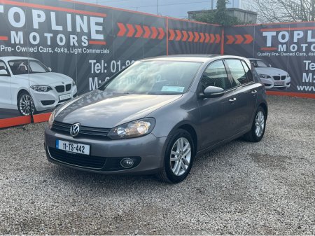 2011 Volkswagen Golf - view 3