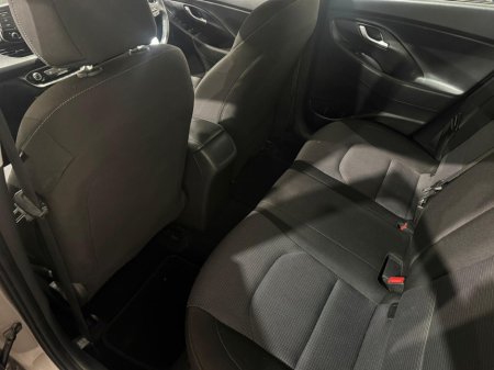 2018 Hyundai i30 - thumbnail 13