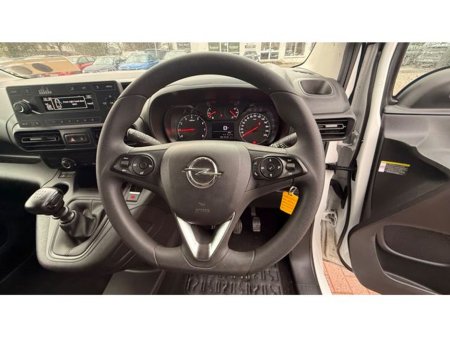 2022 Opel Combo - thumbnail 9