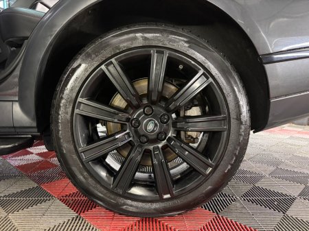 2021 Land Rover Range Rover 2.0 PHEV Vogue €57,950 thumbnail