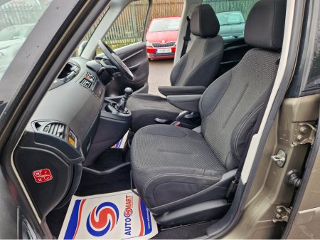 2013 Citroen Grand C4 Picasso 7S HDI 110 PLATINUM 4DR €4,999 thumbnail