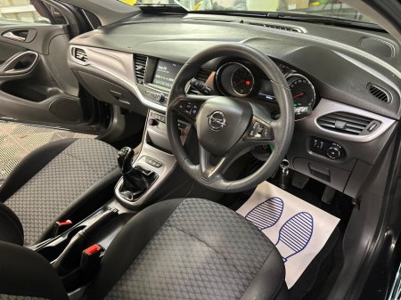 2017 Opel Astra - thumbnail 8