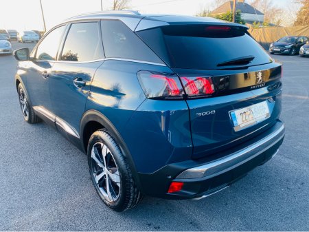 2022 Peugeot 3008 - thumbnail 8