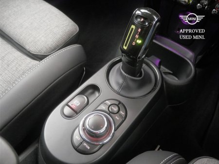 2022 MINI Hatch Electric Level 2 €21,900 thumbnail