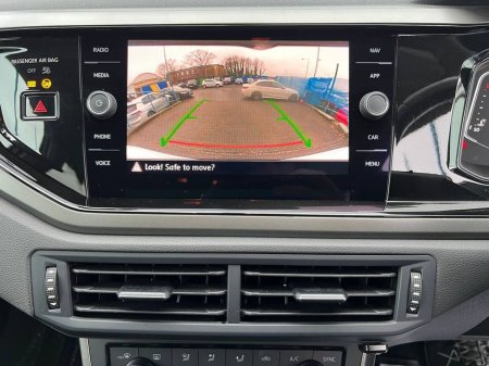 2019 Volkswagen Polo COMFORTLINE 1.0 TSI AUTO // FULL SERVICE HISTORY // DIAMOND CUT ALLOYS // APPLE CARPLAY/ANDROID AUTO €16,900 thumbnail