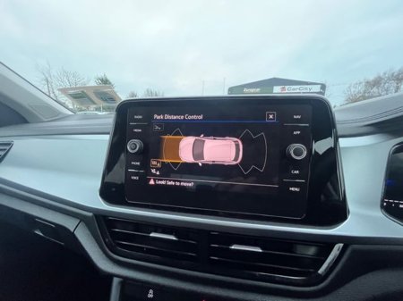 2024 Volkswagen T-Roc Spec ED 1.0tsi M6F 116HP thumbnail