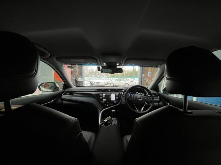 2019 Toyota Camry - thumbnail 14