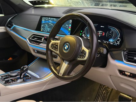 2022 BMW X5 XDRIVE45E 4DR AUTO G05H €62,950 thumbnail