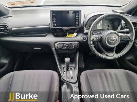 2022 Toyota Yaris - thumbnail 9