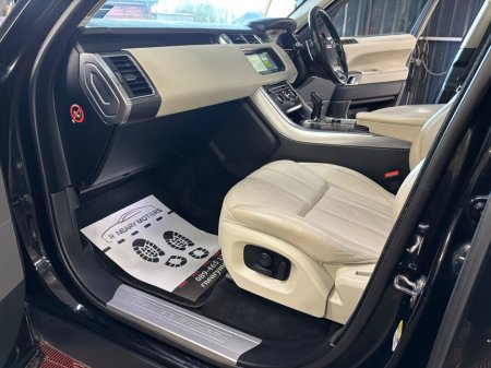 2017 Land Rover Range Rover Sport 3.0 TDV6 HSE €32,950 thumbnail