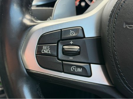 2018 BMW 5 Series - thumbnail 20