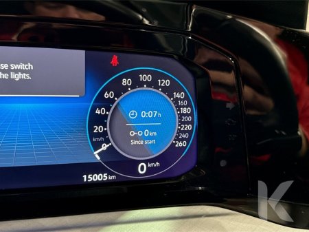 2023 Volkswagen Golf ETSI ACTIVE - FACTORY ALLOYS - DIGITAL DASH - PADDLE SHIFT - REVERSE CAMERA €27,950 thumbnail