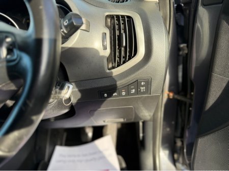 2015 Kia Sportage PLATINUM SE 4DR €8,250 thumbnail