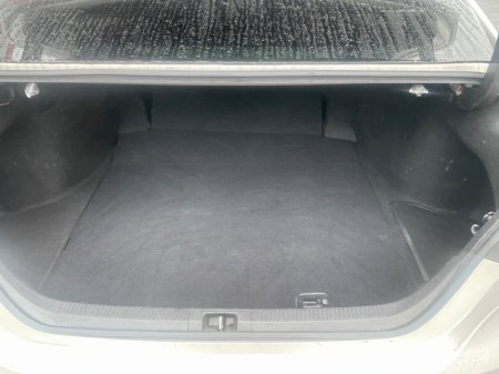 2019 Toyota Camry - thumbnail 15