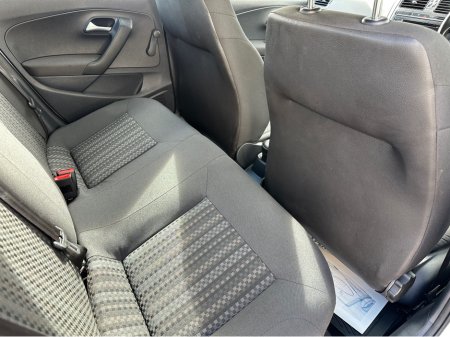 2015 Volkswagen Polo - thumbnail 24