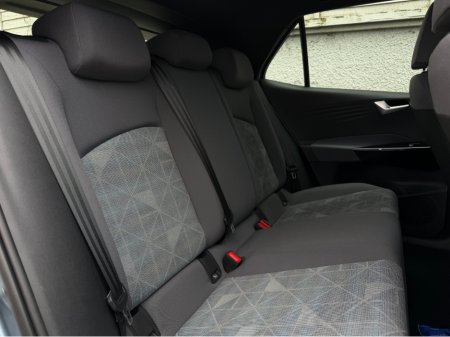 2023 Volkswagen ID.3 - thumbnail 18