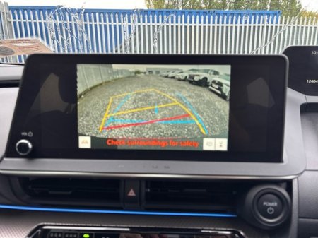 2025 Toyota Prius PRIUS PLUG-IN HYBRID €38,250 thumbnail