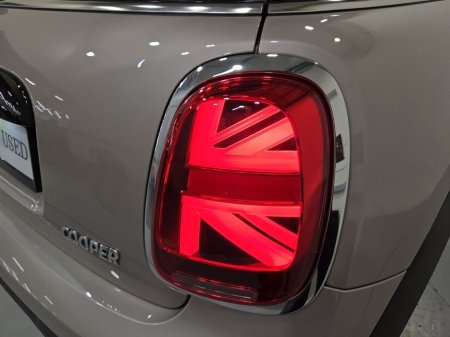 2023 MINI Hatch COOPER Cooper Exclusive Auto thumbnail