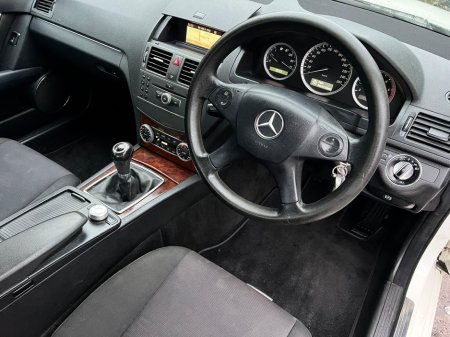2010 Mercedes-Benz C Class 200 CDI BLUE EFFICIENCY 4DR C SERIES €3,650 thumbnail