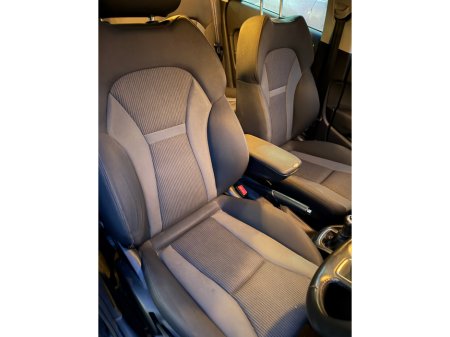 2015 Audi A1 SPORTBACK 1.4 TDI 90 SE 4DR €9,990 thumbnail