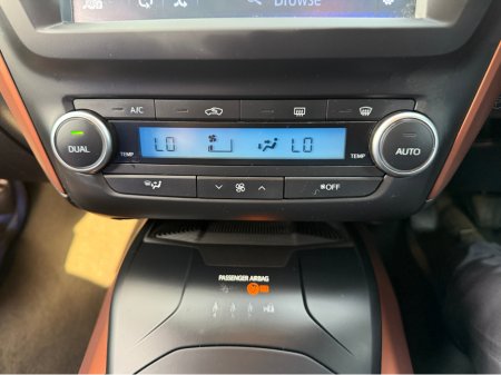 2015 Toyota Avensis 1.6 D LUNA 4DR €117,800 thumbnail