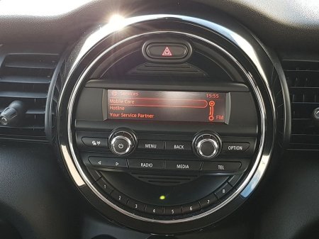 2017 MINI Hatch D €12,995 thumbnail