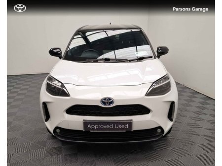 2024 Toyota Yaris Cross YARIS CROSS LUNA SPORT €30,995 thumbnail