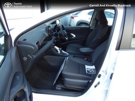 2024 Toyota Yaris - thumbnail 6