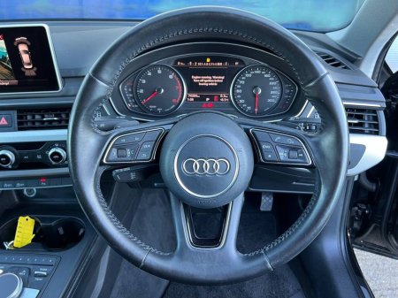 2017 Audi A4 - thumbnail 4