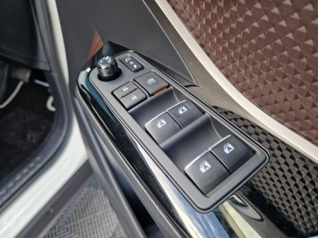 2018 Toyota C-HR - thumbnail 27