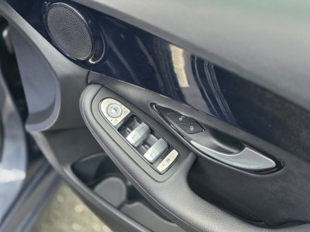 2016 Mercedes-Benz C Class C SERIES D SE 4DR AUTO €18,950 thumbnail