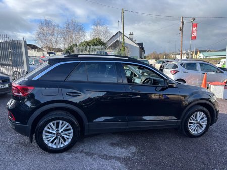 2023 Volkswagen T-Roc DEPOSIT  TAKEN   LIFE 2.0 TDI MANUAL 6SPEED FWD 1 116HP 5 thumbnail