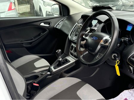 2013 Ford Focus 1.6 TDCI ZETEC ECO S/S 1 113BHP 5DR €6,999 thumbnail