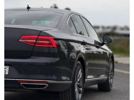 2017 Volkswagen Passat Volkswagen Passat 2017 GTE AUTO High Line €14,990 thumbnail