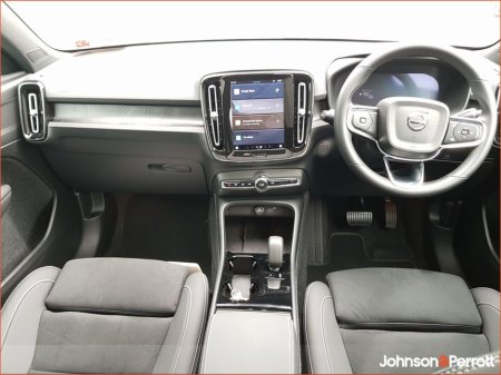 2025 Volvo EC40 82 kwh 252bhp Extended Range Plus (Adaptive Cruise / Glass Roof / BLIS) €46,900