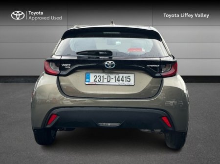 2023 Toyota Yaris 1.5 HYBRID LUNA 4DR AUTO €23,950 thumbnail